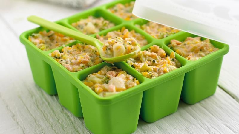 Hướng dẫn sơ chế thịt vịt sạch sẽ và loại bỏ mỡ cho bé ăn dặm an toàn